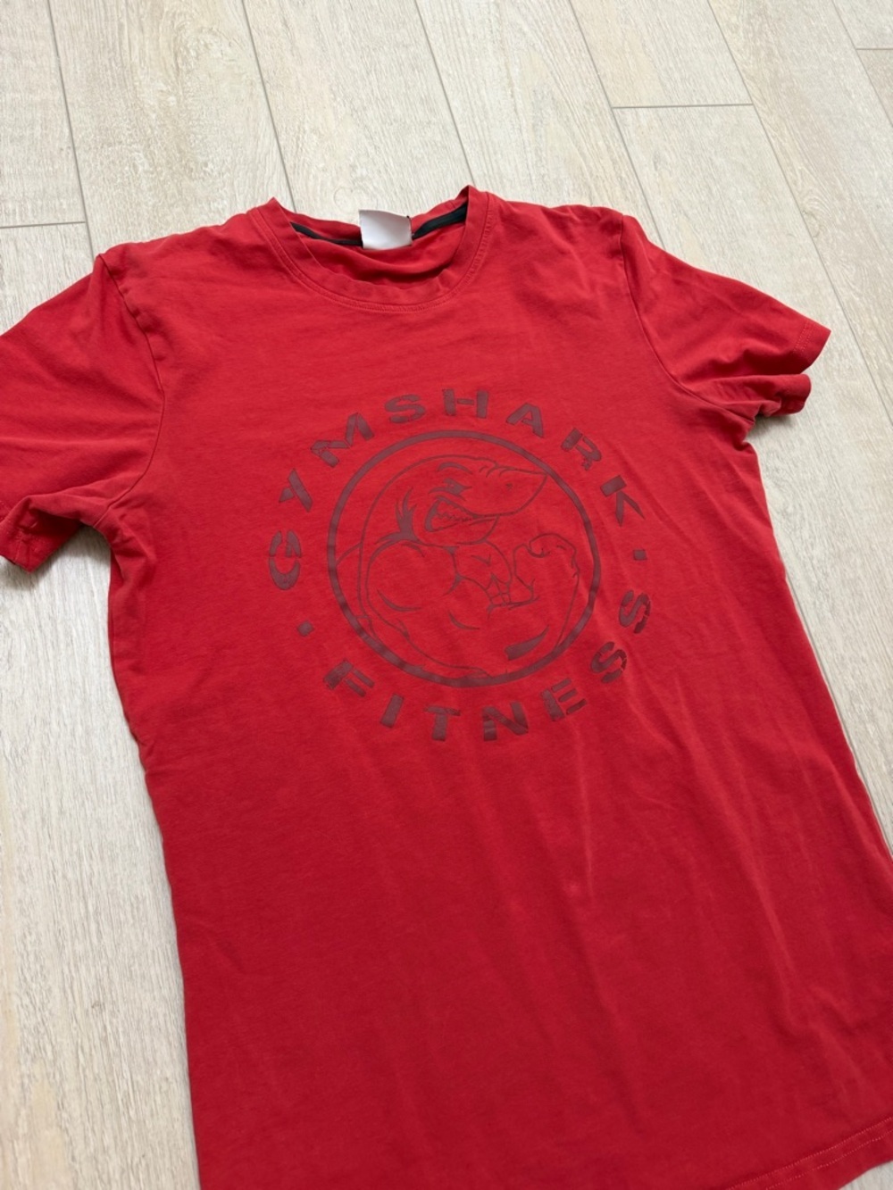 Gymshark Red Graphic T-Shirt XS Athletic Fit - Picture 5 of 5